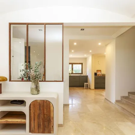 Casa Del Far 度假居 *